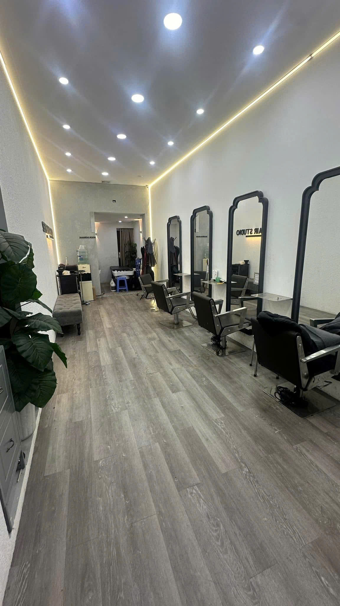 Sang nhượng SALON MỚI SỬA CÁCH ĐÂY 6 tháng. Chi tiết mời ae đọc bài và xem video nha - Ảnh 3