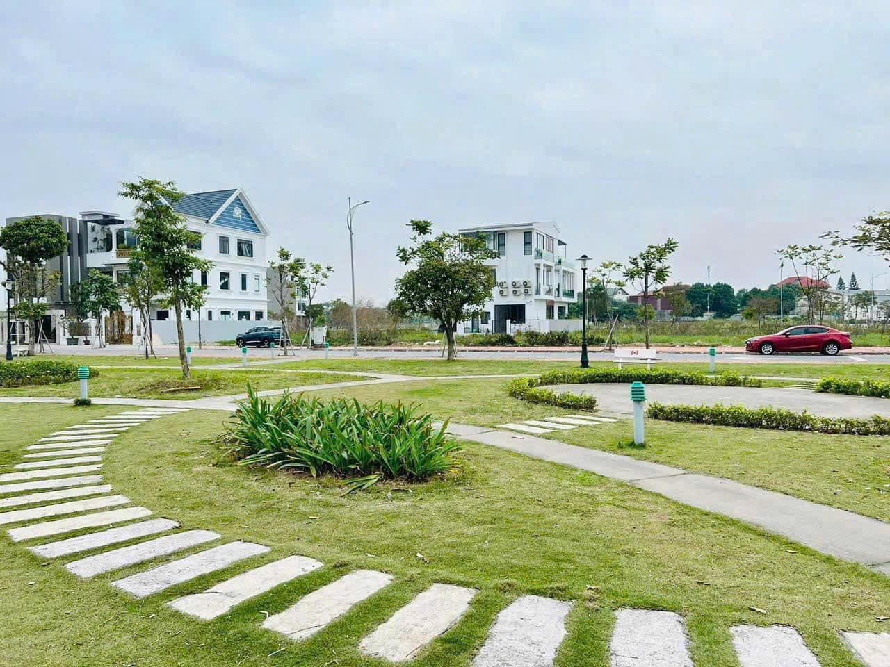 Bán đất nhà vườn KDC Trần Hưng Đạo, phường Ngọc Châu, TP HD, 202.5m2, mt 10m, view công viên - Ảnh chính