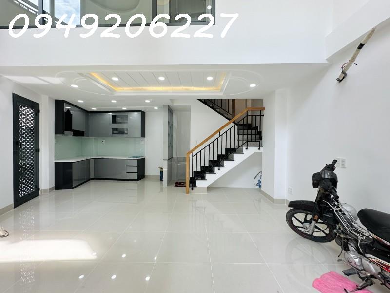 Xe Hơi Ngủ Trong Nhà Hoàng Hoa Thám Bình Thạnh DT 40m2, 4 Tầng Chỉ 7 Tỷ 9 Diện tích: 40m2, mặt tiền - Ảnh chính