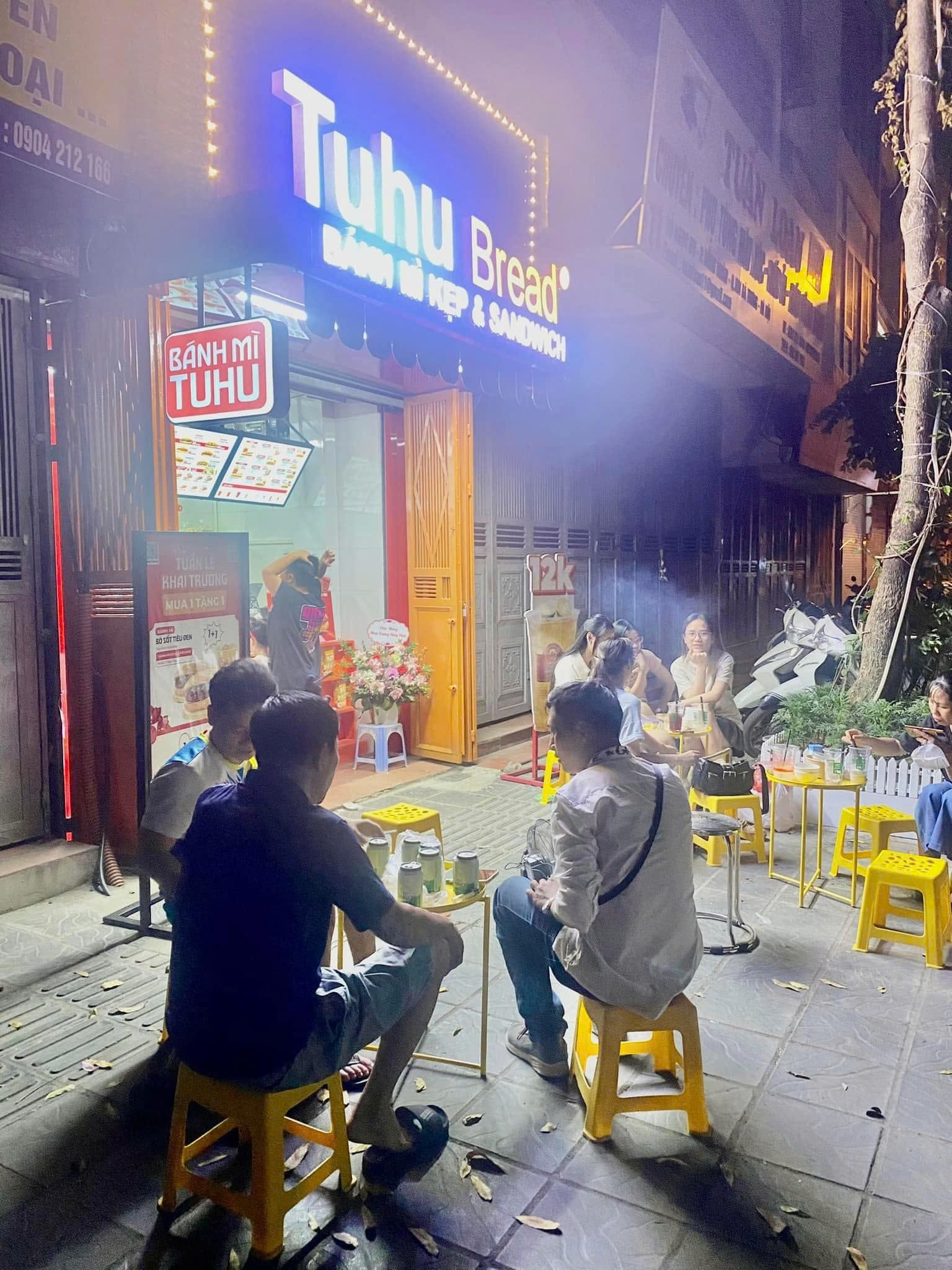 SANG NHƯỢNG QUÁN BÁNH MỲ TUHU TẠI 11 ĐỖ NGỌC DU, PHƯỜNG ĐỒNG NHÂN, QUẬN HAI BÀ TRƯNG, HÀ NỘI - Ảnh 1