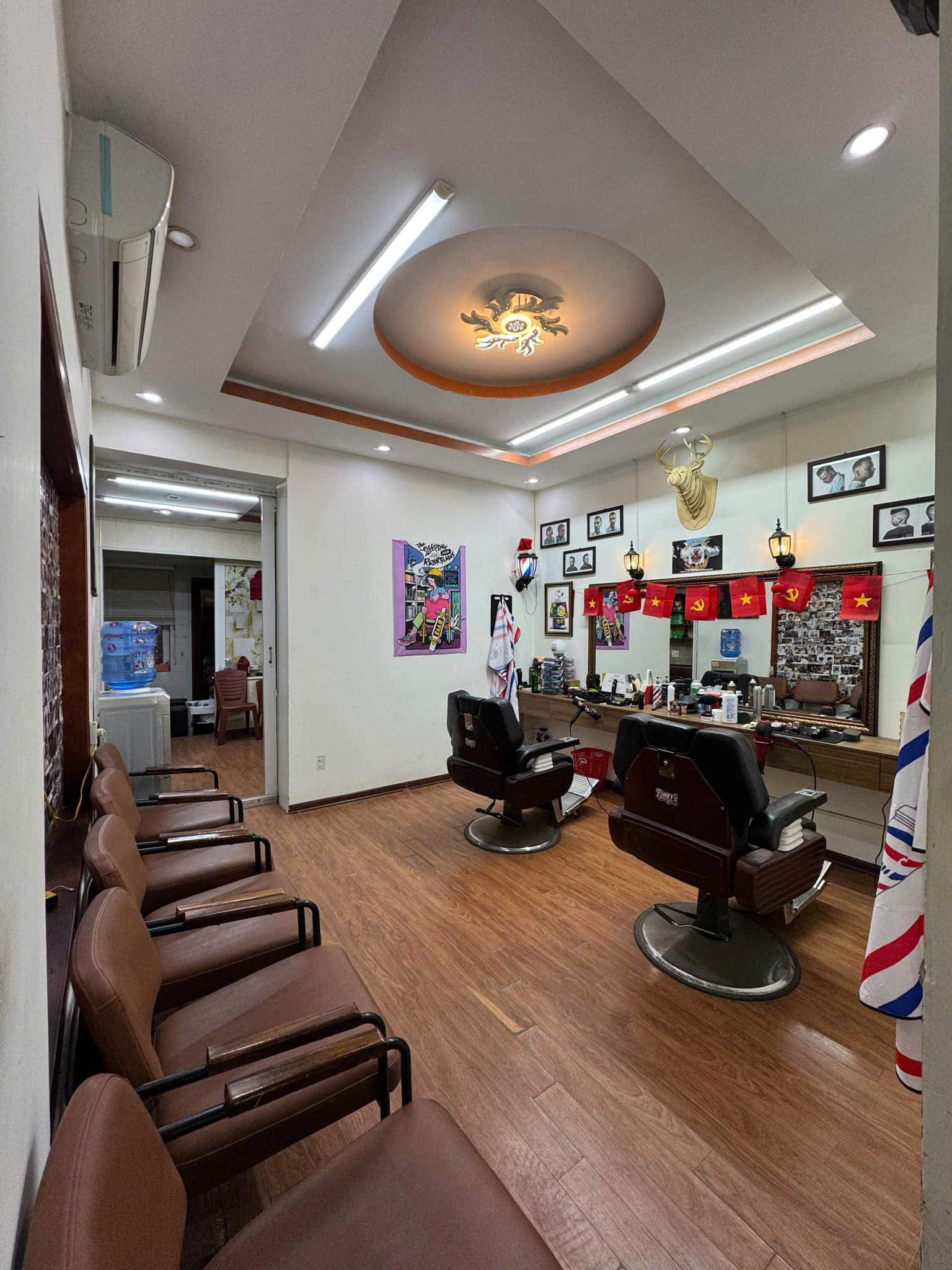 TÌM ĐỒNG ĐỘI TỚI VỚI FUNKY BARBER SHOP Ở TP VINH NGHỆ AN - Ảnh 2