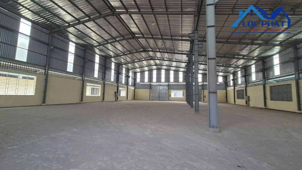 Thuê kho xưởng 1300m2 & 1500m2, điện nước đầy đủ, đường lớn, giá 60k/m2, thương lượng - Ảnh 2