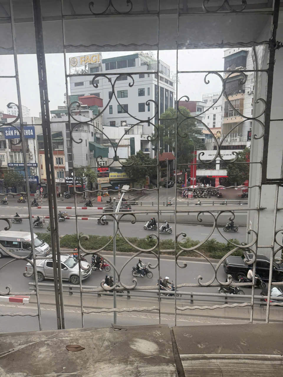 BÁN CĂN HỘ TẬP THỂ ĐỐNG ĐA - VIEW MẶT PHỐ TRƯỜNG CHINH - HÀNG XÓM BÁCH KINH XÂY  - 2PN - FULL CÔNG - Ảnh 4