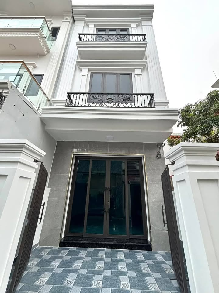 Bán nhà 3 tầng xây độc lập ngay gần chợ Lãm Hà, Cầu Niệm sân cổng riêng oto đỗ cửa nhà - Ảnh 2