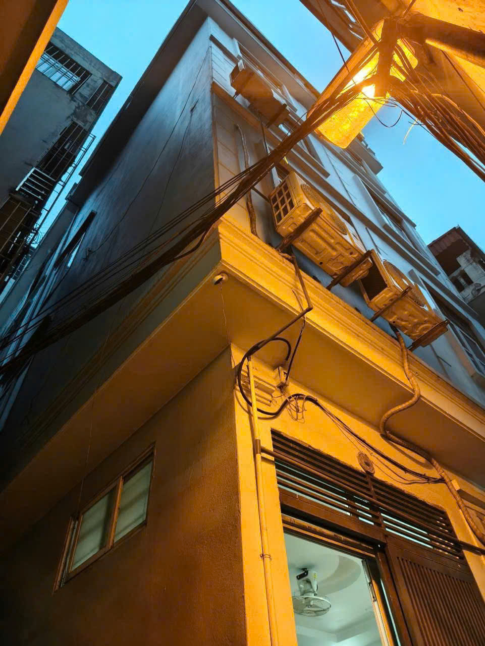Siêu hot- Cho thuê nhà 5 tầng 38M2 tại Lĩnh Nam, Hoàng Mai, Hà Nội - Ảnh chính