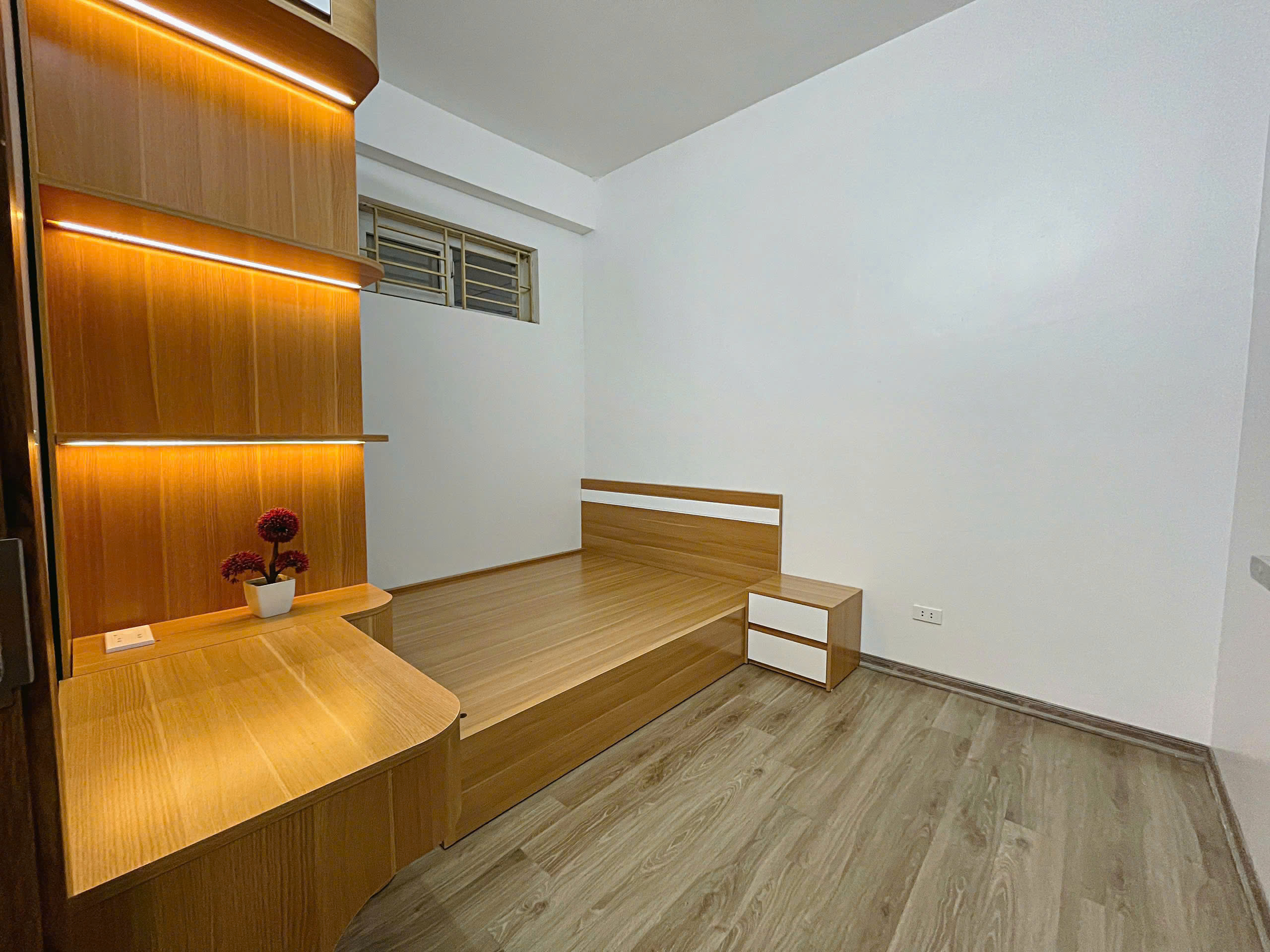 BÁN  GẤP CĂN 2 NGỦ 56 M 2 NGỦ 2VS CÓ SỔ CHUNG CƯ ĐẠI THANH GIÁ 2,46 TỶ - Ảnh 2