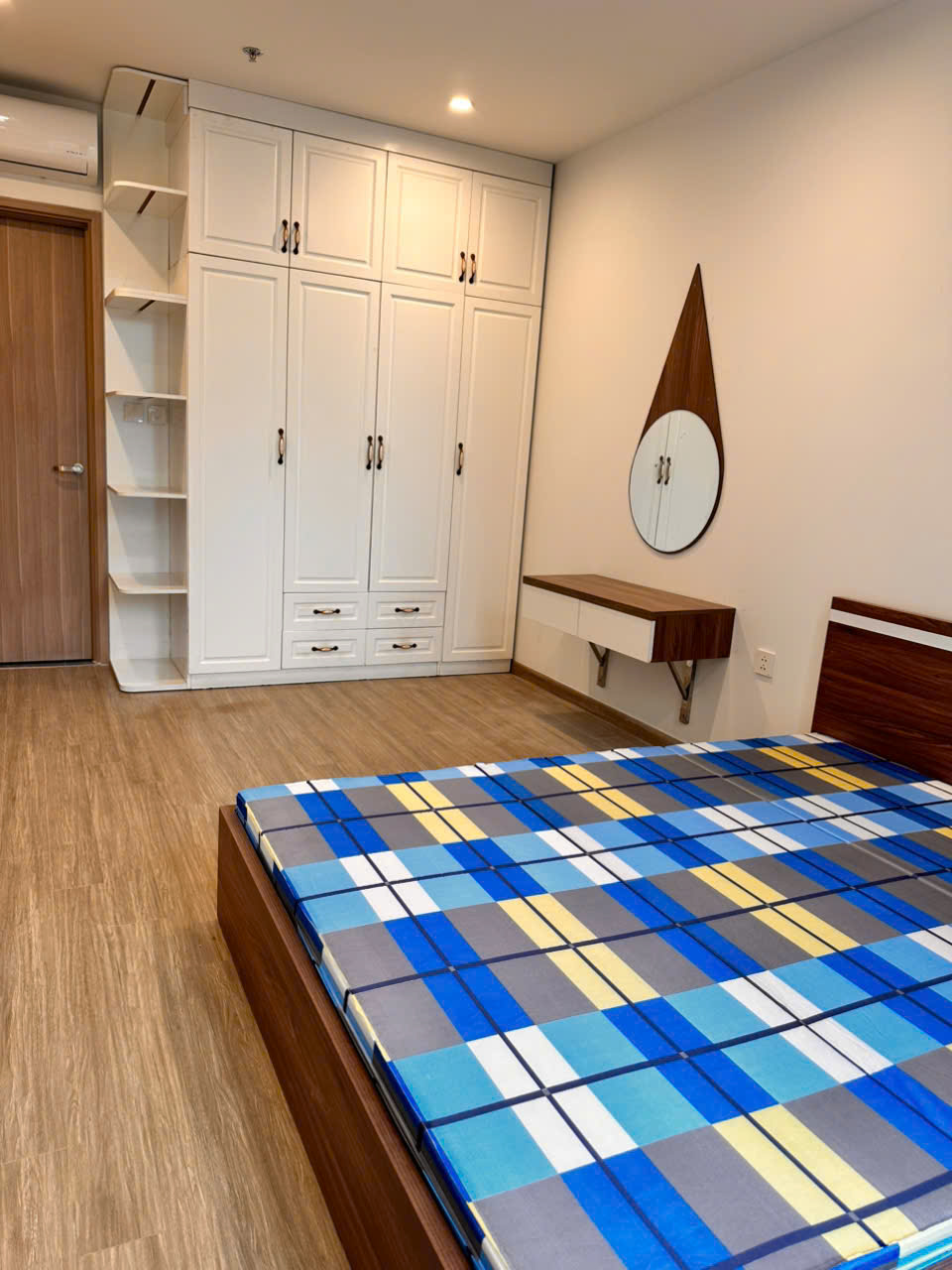 CHÍNH CHỦ CẦN BÁN CĂN HỘ VINHOMES OCEAN PARK 1 — TÒA P2 - Ảnh 1