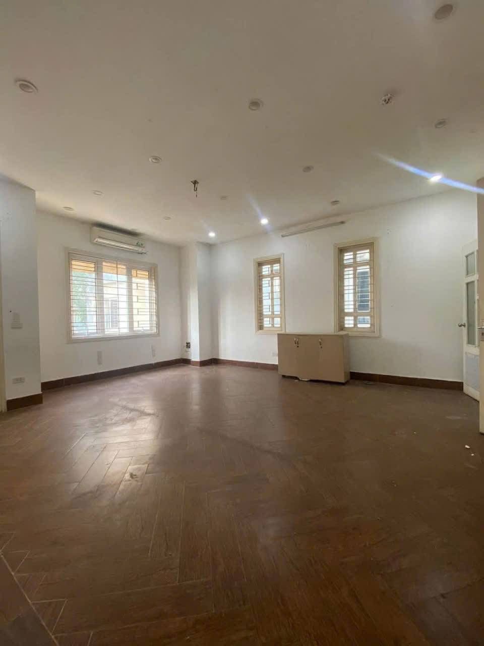 Bán nhà Lô Góc Ôtô tránh Phố Nguyễn Chánh,K.Doanh đỉnh 64m2/5Tầng,MT 5m 26.8 Tỷ - Ảnh 2