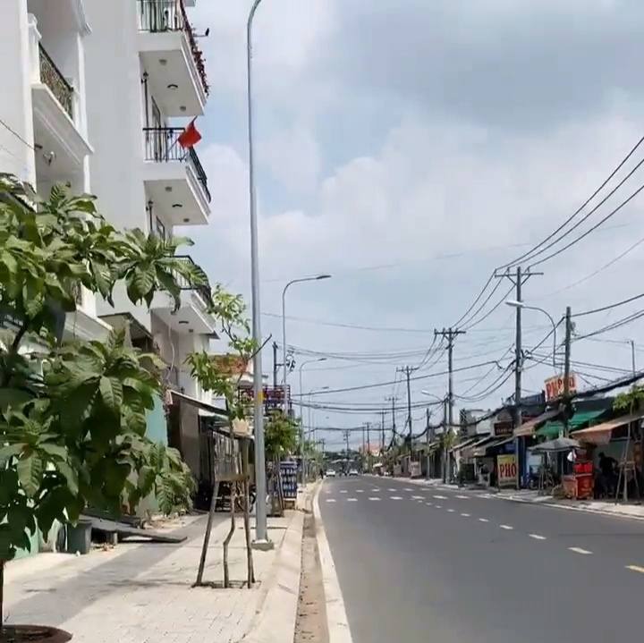 🔥🔥CHỐT NHANH KHÁCH ƠI!– NHÀ SÂN VƯỜN 210M² FULL THỔ CƯ – GIÁ CHỈ 6,5 TỶ - Ảnh chính