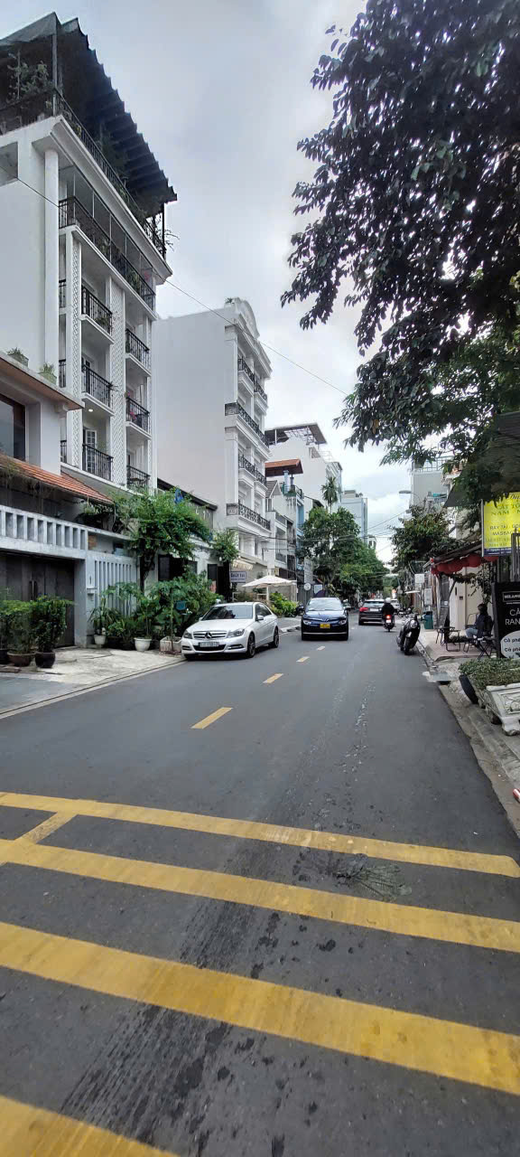 Cho thuê mặt tiền Võ Văn Kiệt Quận 1, DT 16x13m,  giá 80  triệu - Ảnh chính