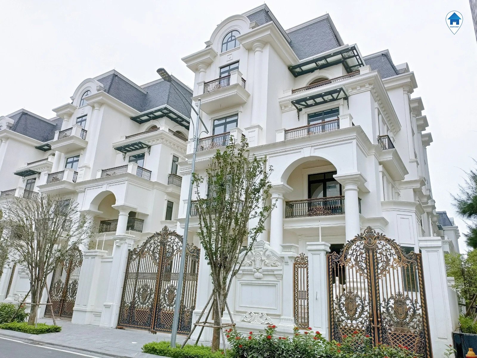 Biệt Thự THE ZEI Mỹ Đình, DT ĐẤT 295M2, DTXD 570M2, MT 18M, 5 TẦNG 1 HẦM ĐẲNG CẤP NGANG VINHOMES - Ảnh 1