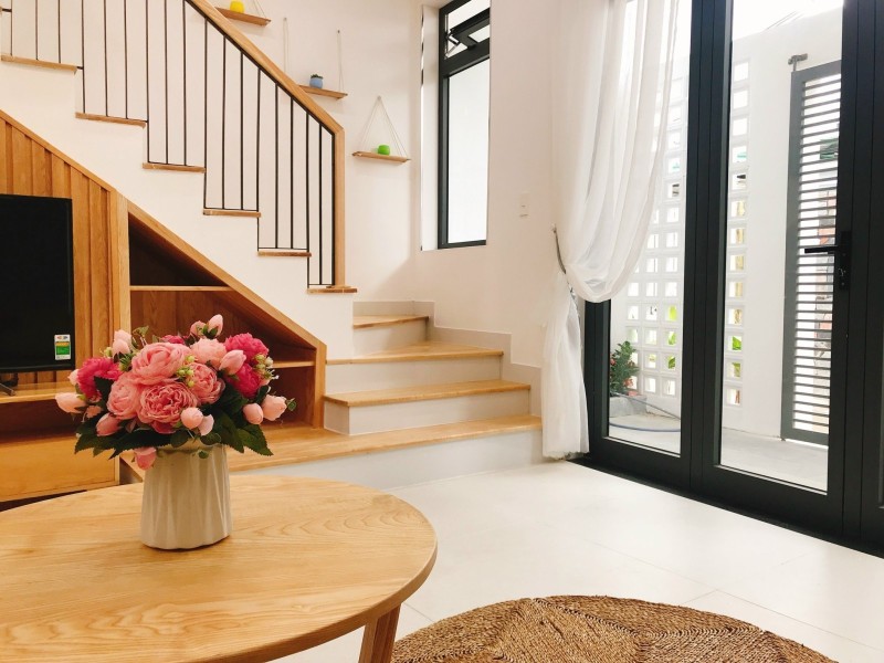 ► Nhà kiệt rộng Chế Lan Viên, gần Bãi Tắm Mỹ Khê, 60m2, 2 tầng cực đẹp, cho Tây thuê 18tr/th, 4.x tỷ - Ảnh chính