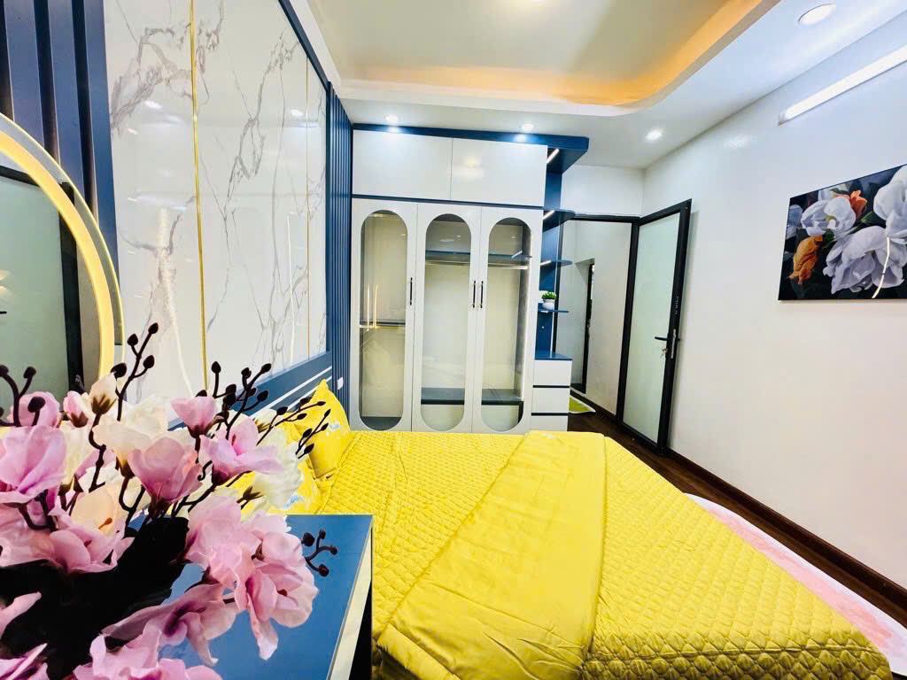 Cho thuê nhà đẹp, full đồ ngõ chợ Khâm Thiên, Đống Đa 25m x 4T giá 13 triệu - Ảnh 1