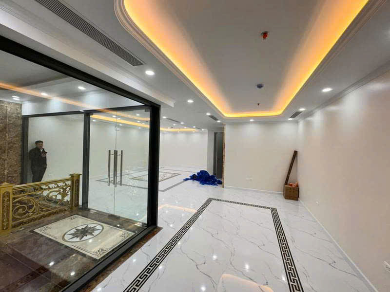 CHO THUÊ NHÀ LÀM VĂN PHÒNG – TÒA NHÀ MỚI XÂY, VỊ TRÍ ĐẮC ĐỊA TẠI TÂY HỒ - Ảnh 4