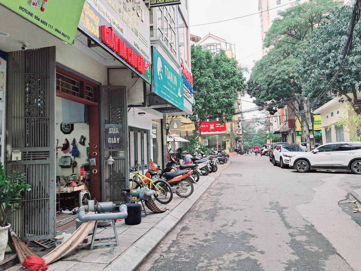 Bán Nhà Đỗ Quang. Cầu Giấy. Ô Tô. Vỉa Hè. DT 40m2. MT 3,5m. 4 Tầng. Giá 19,4 Tỷ. - Ảnh 3