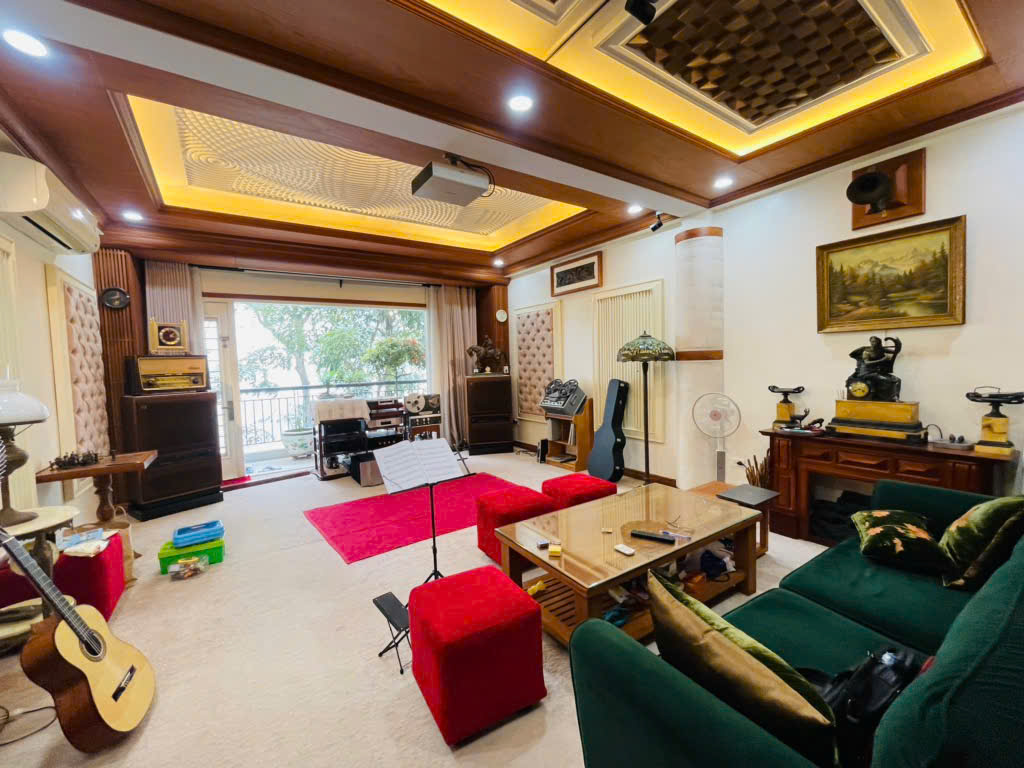 BÁN NHÀ PHÂN LÔ HOÀNG QUỐC VIỆT, DT 66M2, 5 TẦNG, ÔTÔ VÀO NHÀ GIÁ HƠN 15 TỶ - Ảnh chính