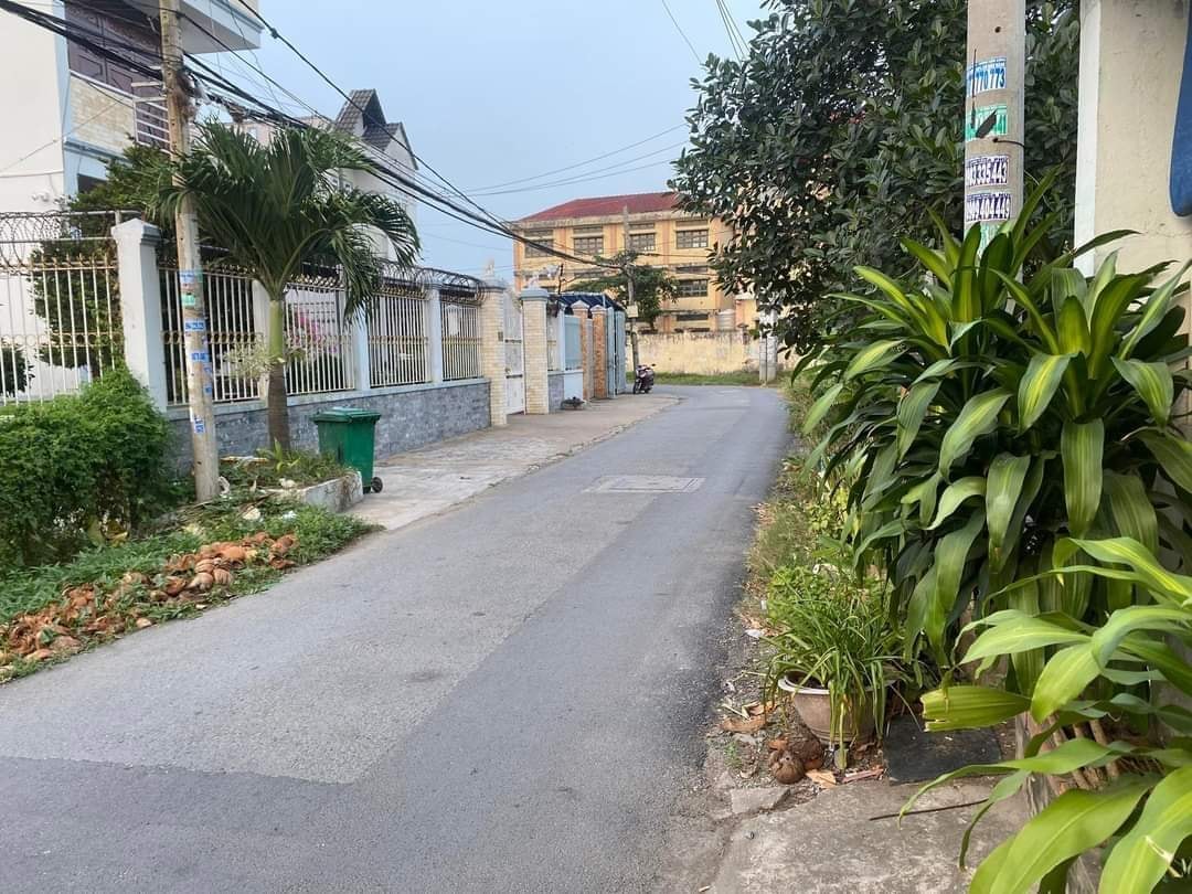 Bán Gấp Nhà 100m2 Đường Tân Hiệp 31, Có Sổ Hồng Riêng, giá 680 Triệu Đang Cho Thuê 5 Triệu - Ảnh 2