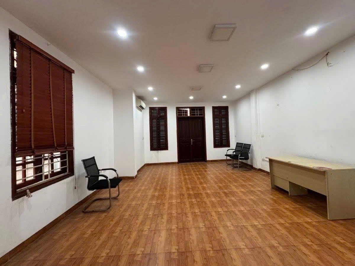 Bán nhà Tây Sơn, Đống Đa - ô tô tránh - Toà nhà văn phòng 110m -30m ra phố - Ảnh 2