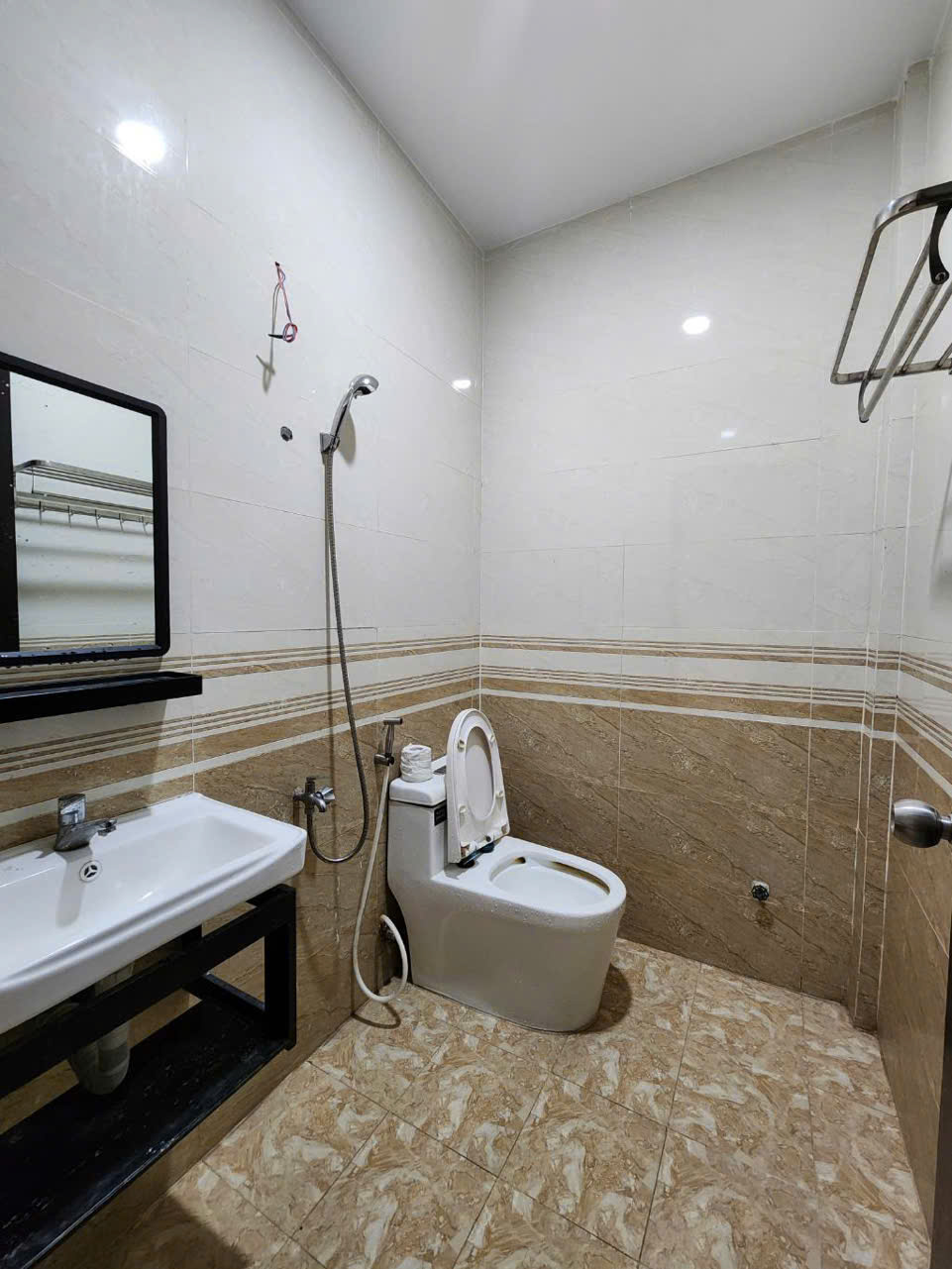 BÁN NHÀ NGUYỄN ĐỨC THUẬN P13 TÂN BÌNH 68M 3 TẦNG CHỈ 6 TỶ 8 - Ảnh 6