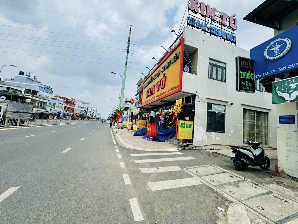 68M2 NGANG HƠN 5M - HẺM THÔNG ĐẸP - SÁT AEON TÂN PHÚ - CHỈ 4.X TỶ - Ảnh 4