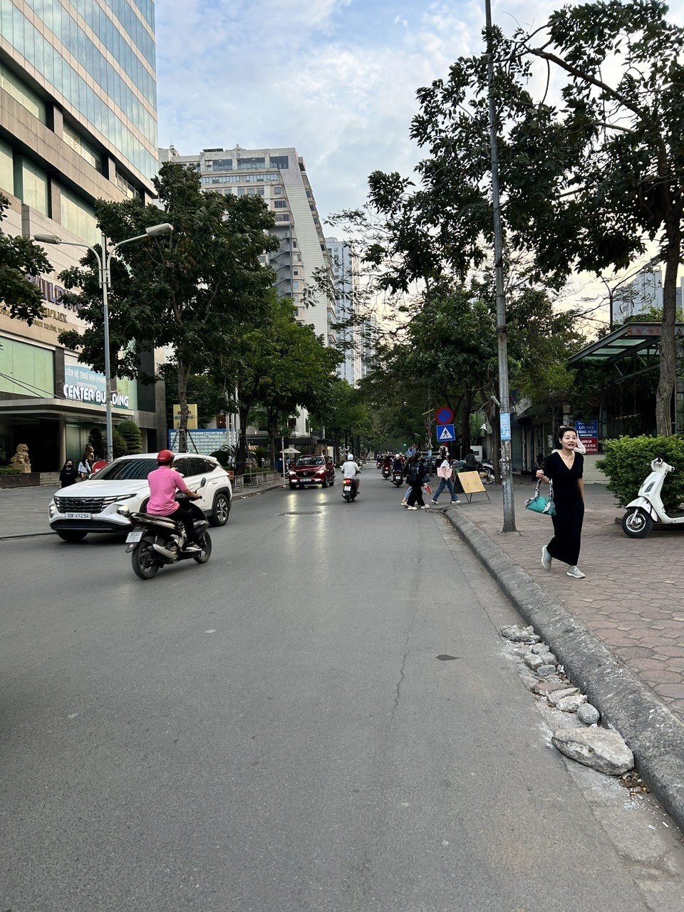NHÀ TÔI CÓ CĂN NHÀ 105M TOÀ NHÀ HEITOWER – SỐ 1 NGUỴ NHƯ KON TUM – QUẬN THANH XUÂN CẦN BÁN GẤP. - Ảnh 2