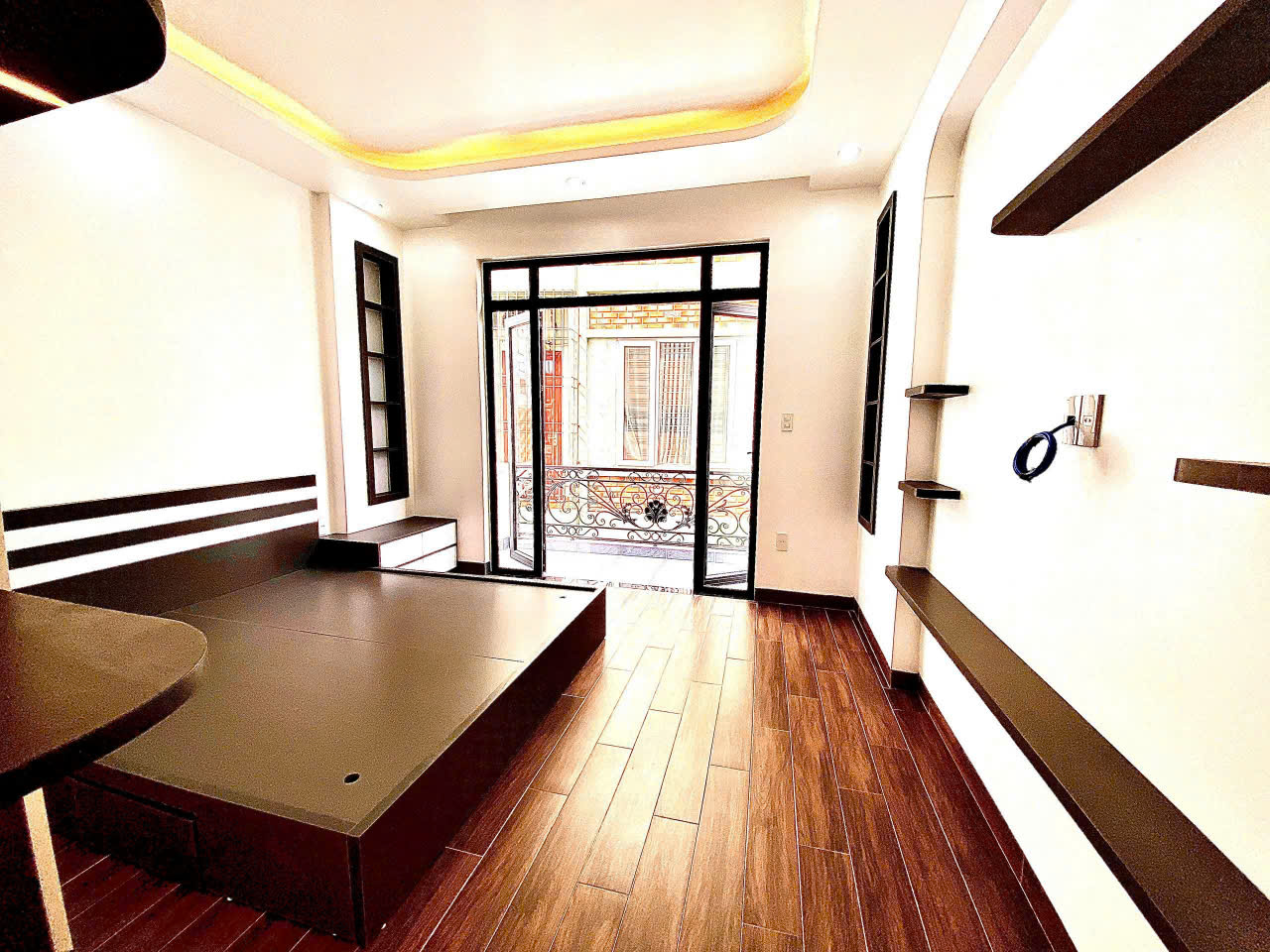 Nhà mới tinh,  56m 4 tầng độc lập, Giá 3.99 tỉ, gần mặt đường Khúc Thừa Dụ - Ảnh 2