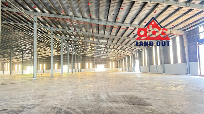 XT372 Nhà xưởng KCN Nhơn trạch kết cấu khung thép kiên cố, sẵn xưởng bàn giao liền - Ảnh 1