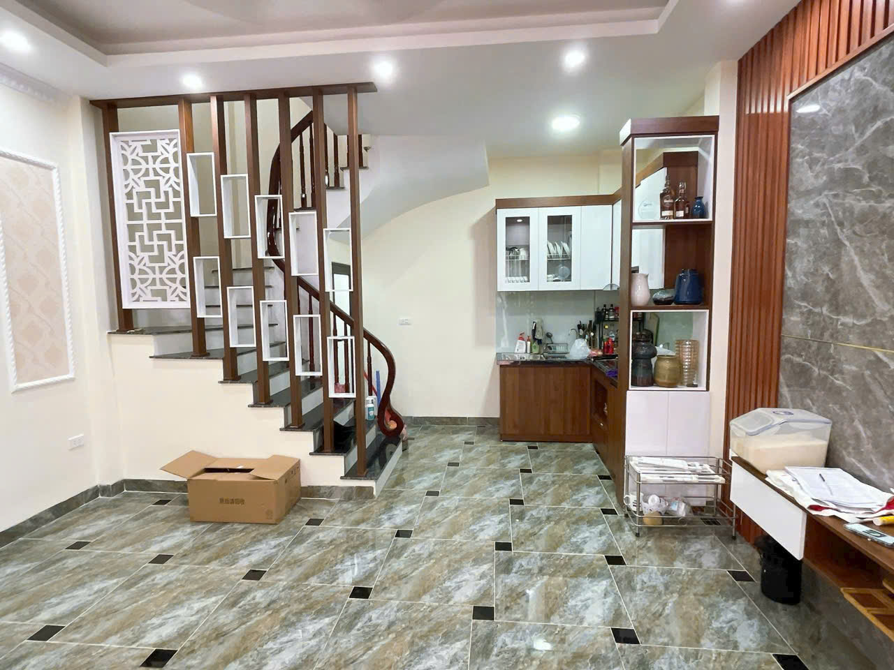 BÁN NHÀ 4.5 TẦNG DT 31M2 CHIẾN THẮNG – LA KHÊ – GIÁ TỐT NHỈNH 6 TỶ CÓ THƯƠNG LƯỢNG - Ảnh chính