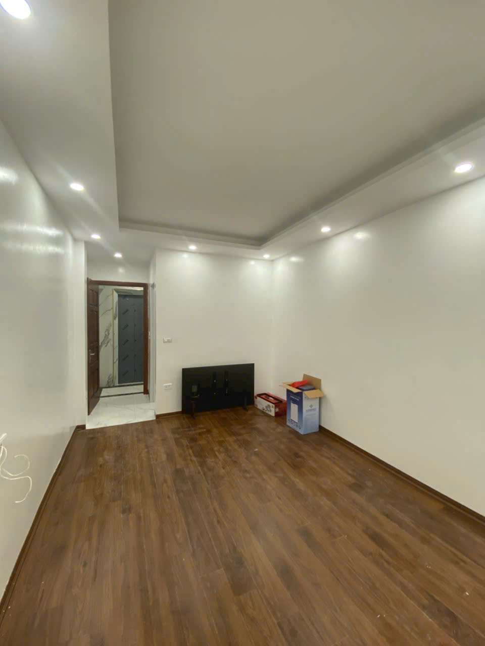 Nhà riêng trong ngõ, mới koong 6 tầng thang máy, 33.3m2, giá chỉ hơn 7 tỷ xíu - Ảnh 1