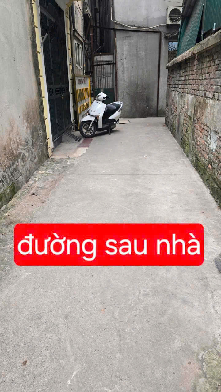 Nhà hiếm đường Giải Phóng, gần bến xe Nước Ngầm, 2 mặt ngõ trước sau, sát phố chính, dt 65m2, 4 - Ảnh 2
