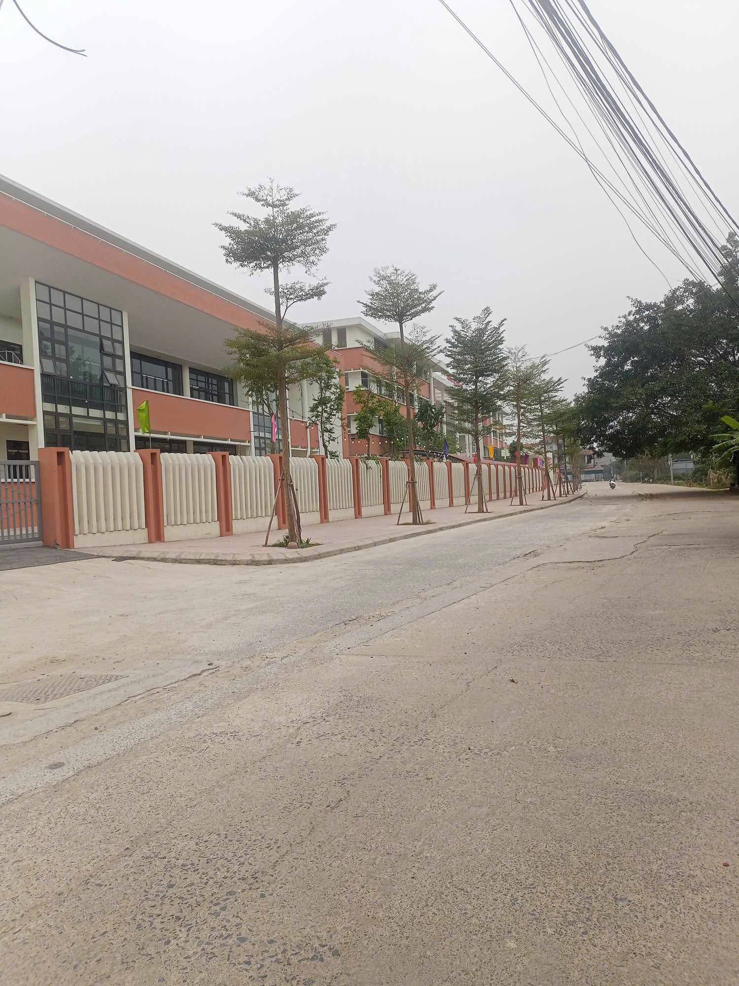 NHÀ HAI TẦNG OTO ĐỖ CỬA CÁCH MỘT NHÀ RA ĐƯỜNG OTO TRÁNH NHAU - Ảnh chính