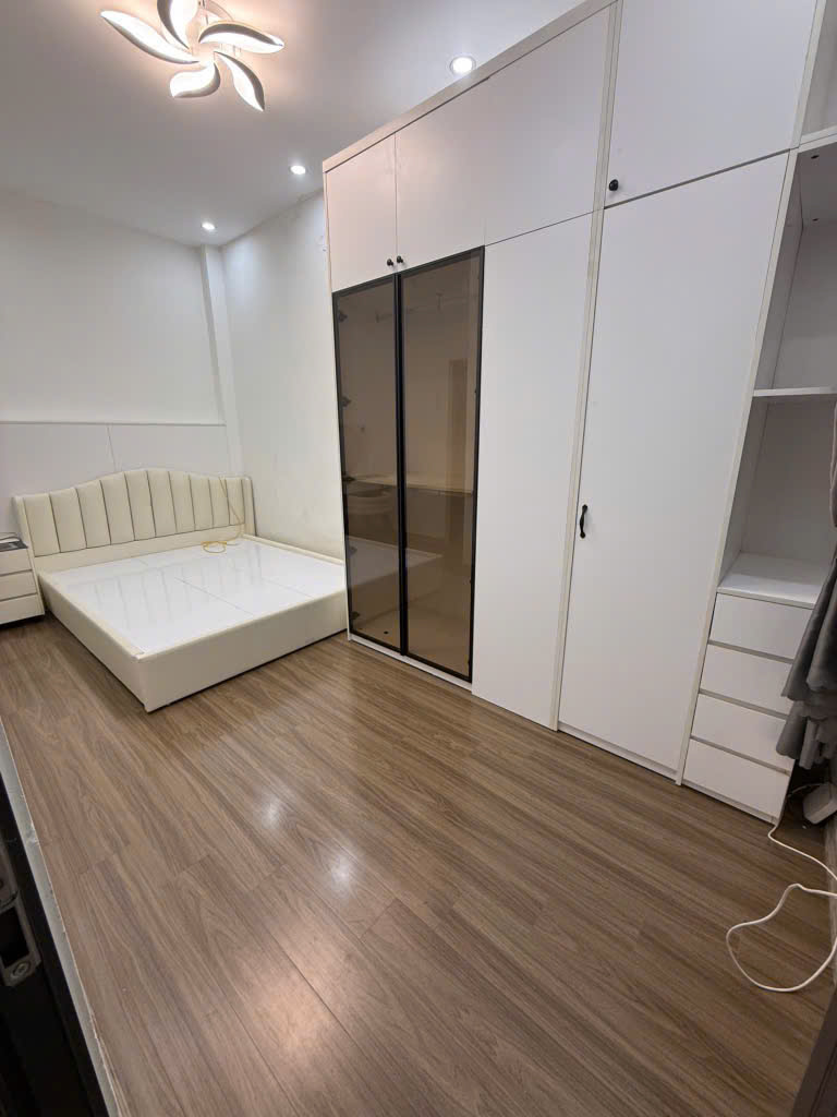 Nhà riêng sát phố, công viên, đẹp và hiếm, trung tâm quận Hai Bà Trưng, 28m2, 4 tầng, 3 ngủ, giá - Ảnh 4