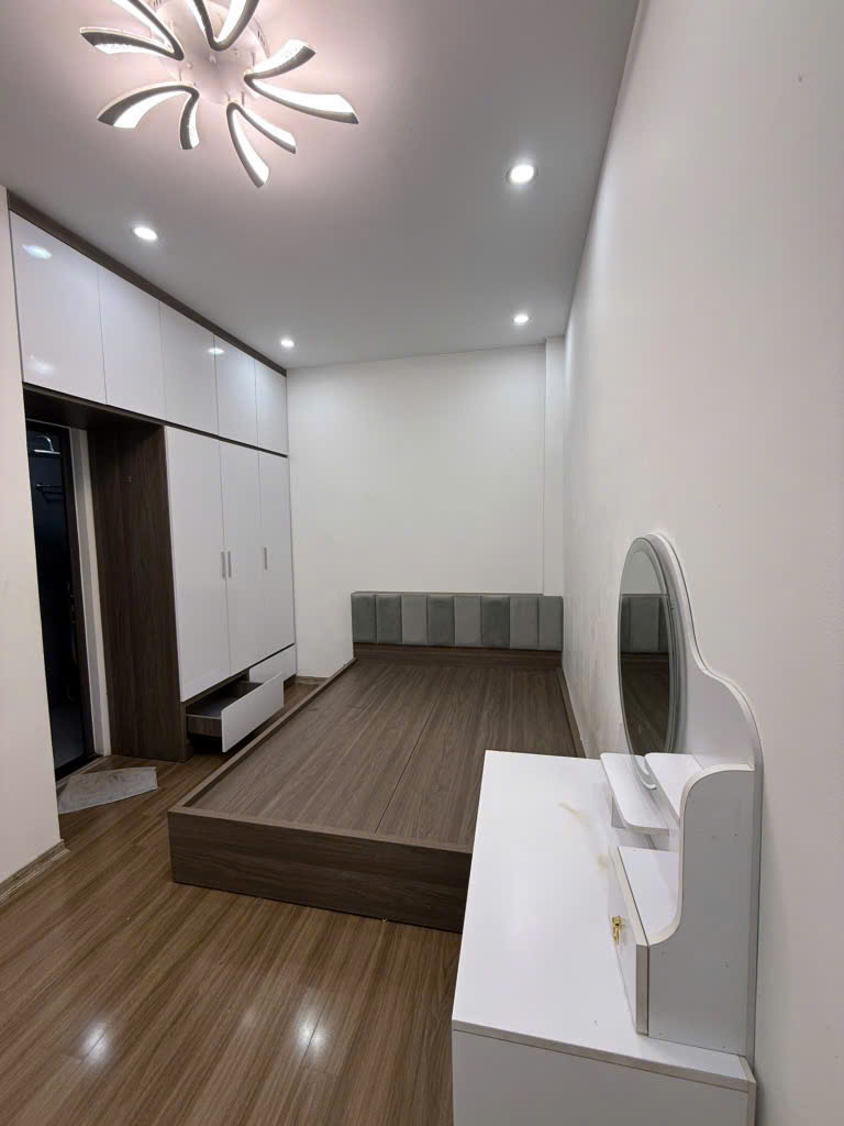 Nhà riêng sát phố, công viên, đẹp và hiếm, trung tâm quận Hai Bà Trưng, 28m2, 4 tầng, 3 ngủ, giá - Ảnh 3
