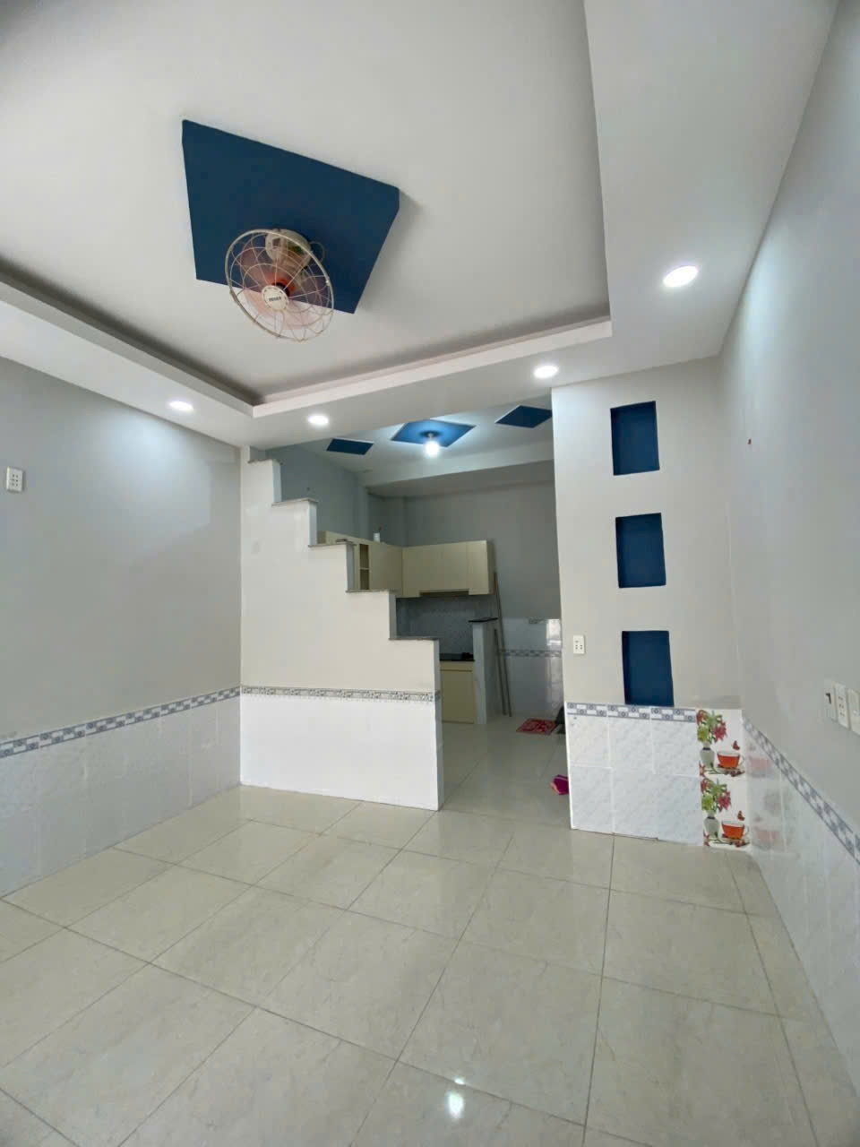 CHỈ 3.35 tỷ - BÁN NHÀ TRỆT LẦU GẦN CHỢ HIỆP BÌNH - ĐƯỜNG 40 HIỆP BÌNH CHÁNH TP THỦ ĐỨC - Ảnh 1
