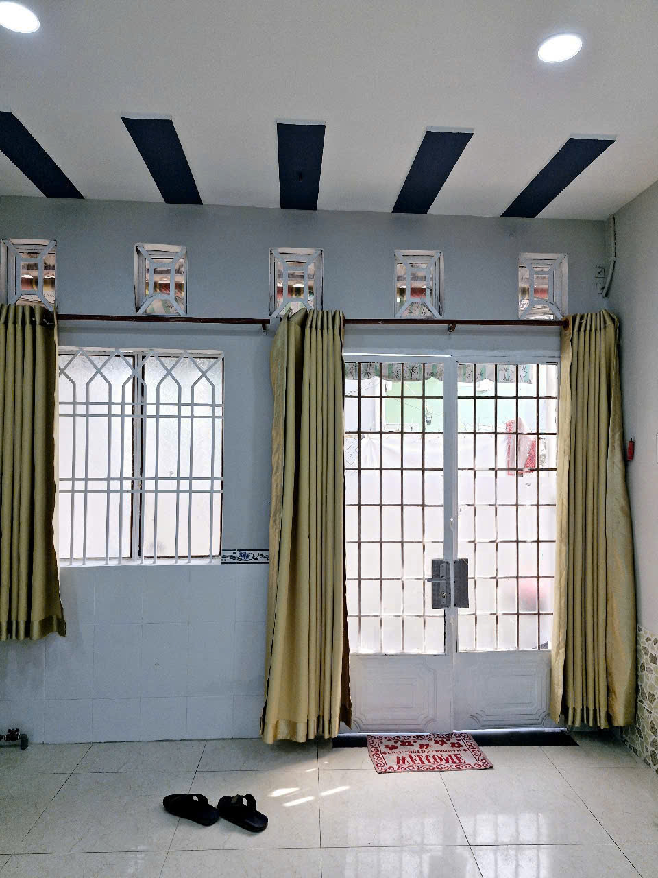 CHỈ 3.35 tỷ - BÁN NHÀ TRỆT LẦU GẦN CHỢ HIỆP BÌNH - ĐƯỜNG 40 HIỆP BÌNH CHÁNH TP THỦ ĐỨC - Ảnh 2