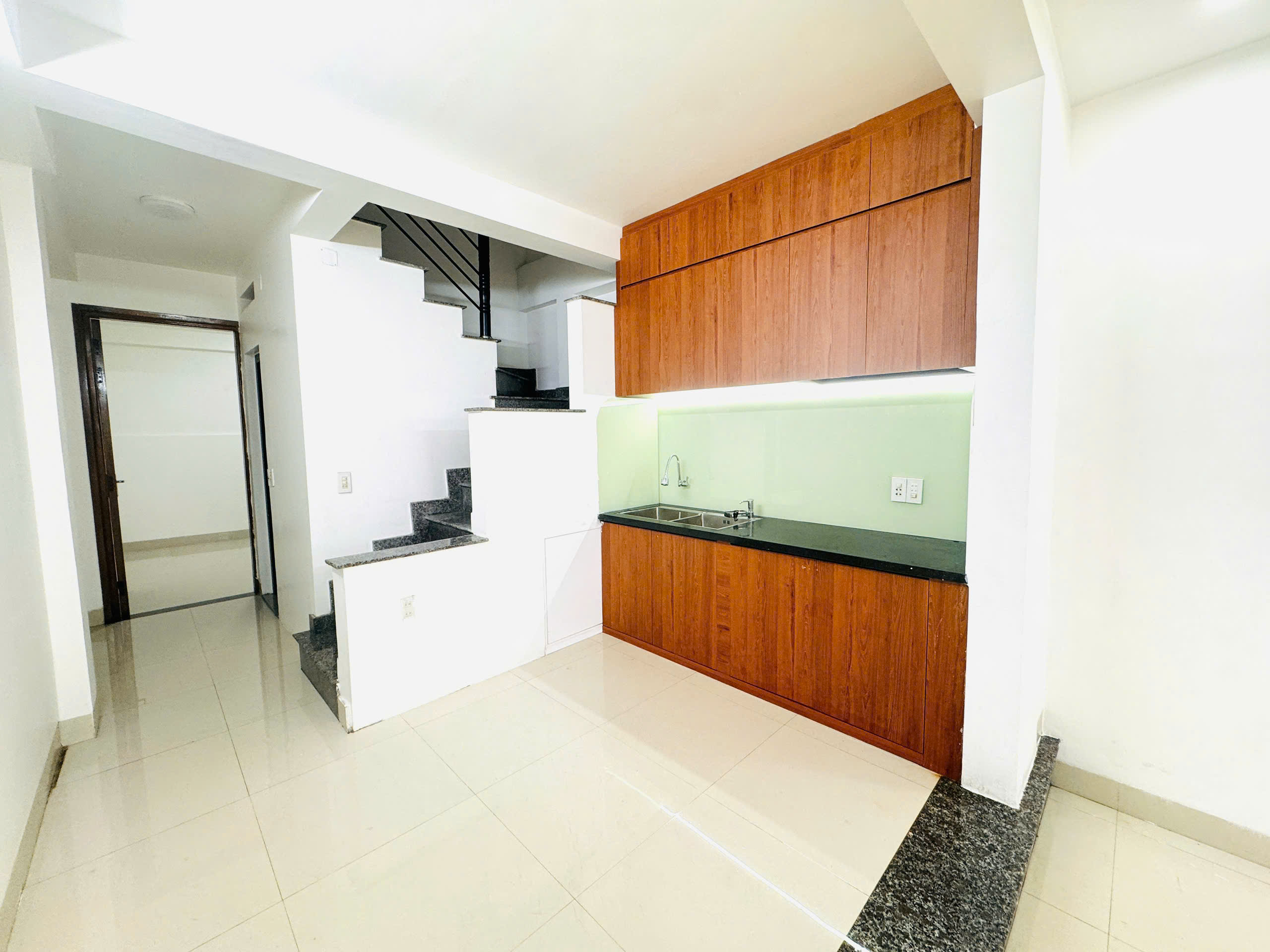 NHÀ 2 TẦNG KIỆT OTO 393 BÙI THỊ XUÂN - TP HUẾ - Ảnh 1