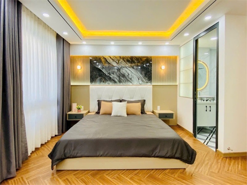 BÁN  NHÀ GÒ VẤP- HẺM XE HƠI 5 TẦNG – NGANG KHỦNG 5M - 68M2 - GARA – CHỈ VIỆC XÁCH VALI VÀO Ở - 10.7 - Ảnh 2