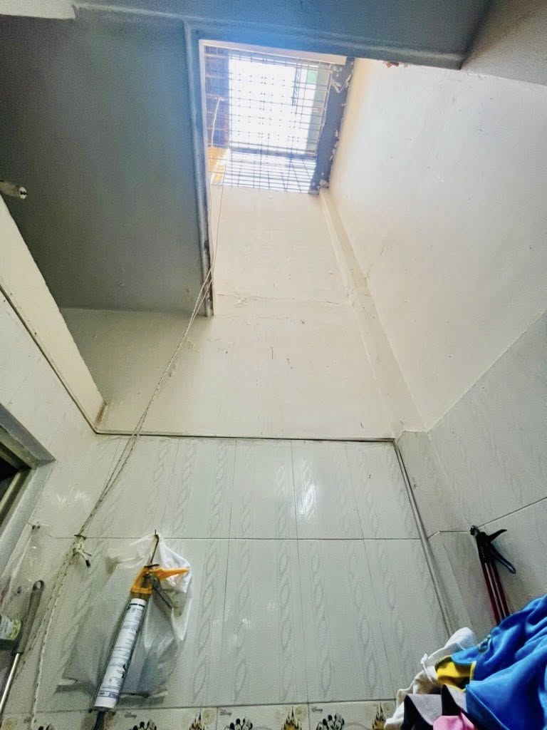 KHÔNG CĂN 2 - NGAY CHỢ TÂN HƯƠNG - HXH TRÁNH - 92M - 2TẦNG - 3PN NHỈNH 7 - Ảnh 3