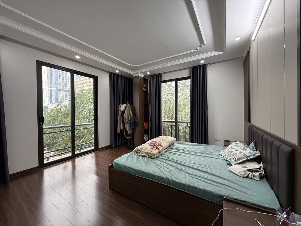 BÁN NHÀ PHÂN LÔ NGUYỄN KHÁNH TOÀN, LÔ GÓC ĐẸP, 2 MẶT ÔTÔ TRÁNH, DT 55M², HƠN 19 TỶ - Ảnh 2