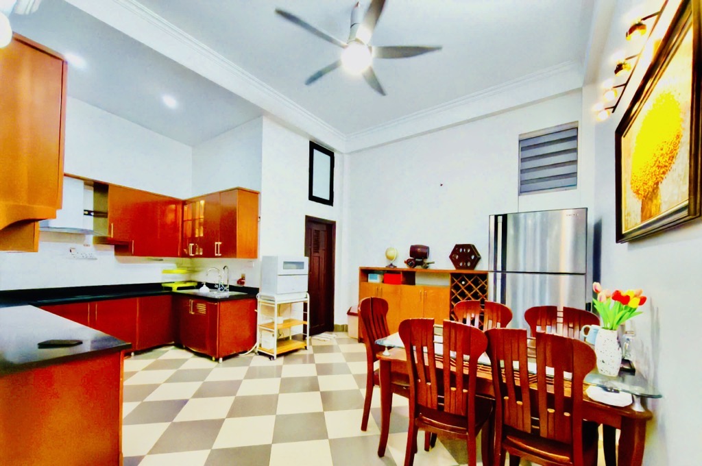 SIÊU PHẨM NHÀ DÂN XÂY - 50M ĐƯỜNG Ô TÔ - TRƯỚC NHÀ XE BA GÁC - HÀNG XÓM BẾN XE MỸ ĐÌNH - SỔ ĐỎ NỞ - Ảnh 3