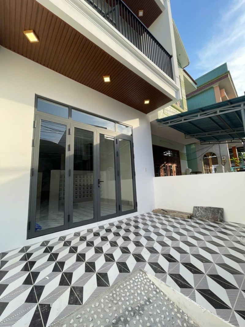 ♣ Kiệt Ô tô Cách Mạng Tháng 8, 120m2, 2 tầng, 4Pn, sân Ô tô, 3.x tỷ - Ảnh chính