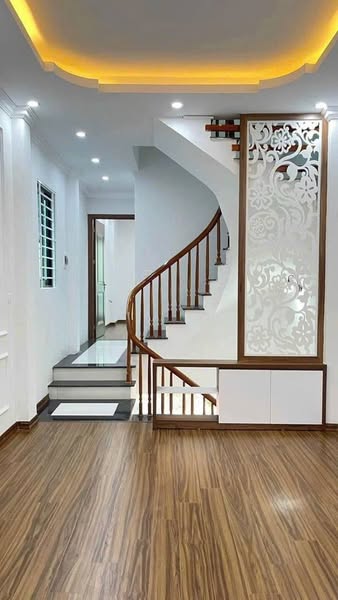 Bán nhà đường Cầu Diễn, Bắc Từ Liêm - LÔ GÓC, dân xây mới - 31M x 5T - chỉ hơn 5 tỷ - 0986599561 - Ảnh 1