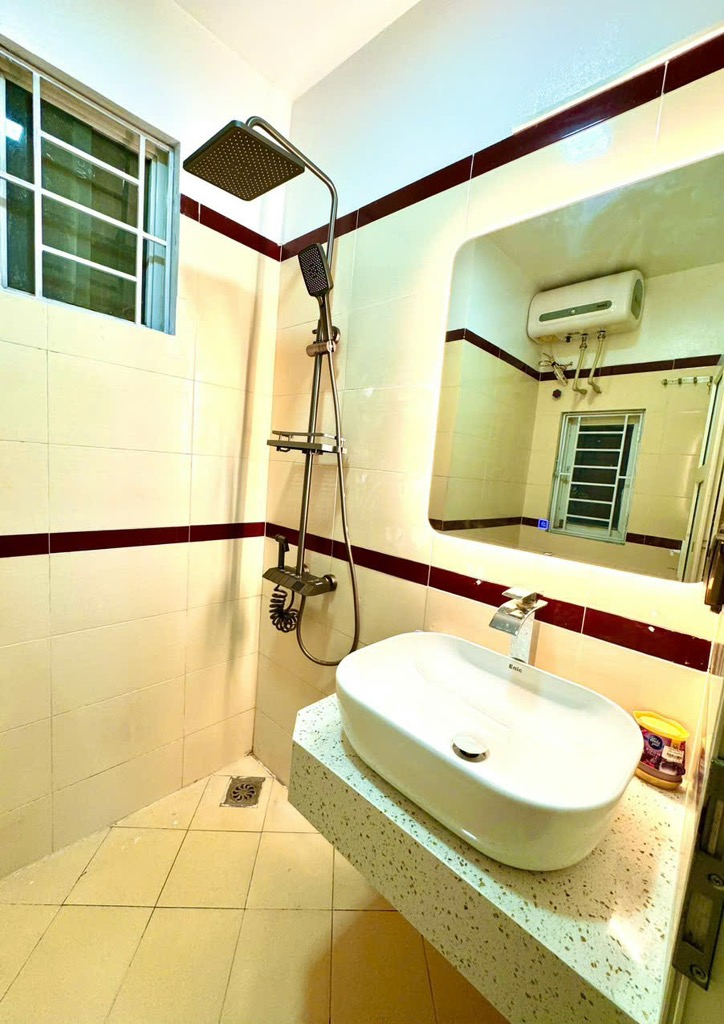 BÁN NHÀ HOÀNG HOA THÁM - HOA HẬU BA ĐÌNH - SIÊU PHẨM NHÀ ĐẸP - GIÁ NHỈNH 8 TỶ - Ảnh 2