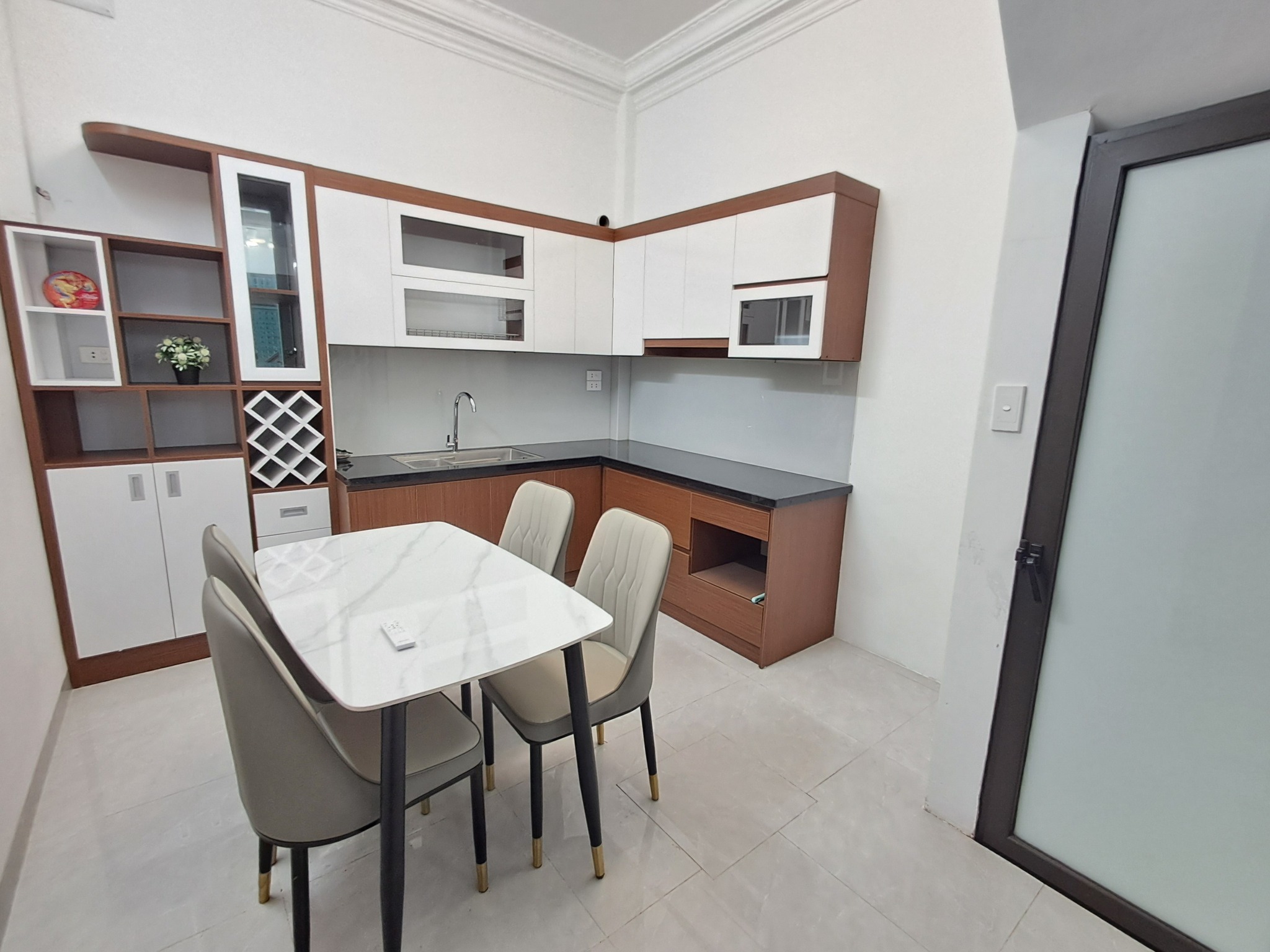 Mặt Ngõ Vip Đê La Thành 25m2 6T 3.6M2 GIÁ CHÀO 7 tỷ Ba Đình - Ảnh chính