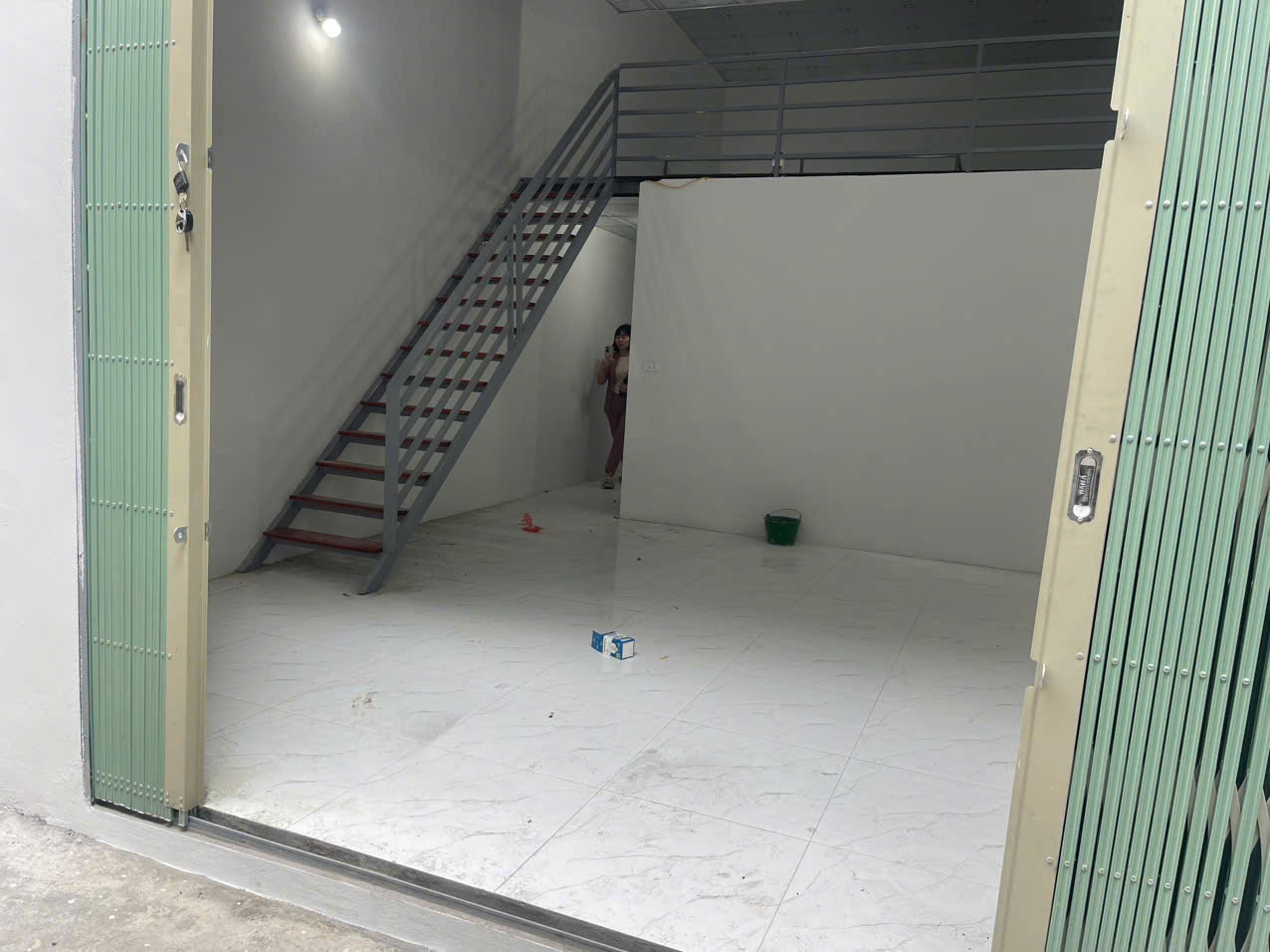 Bán đất tặng nhà C4, tổ 6, TT Chi Đông, Mê Linh. Gần KCN Quang Minh. Giá công nhân - Ảnh 2