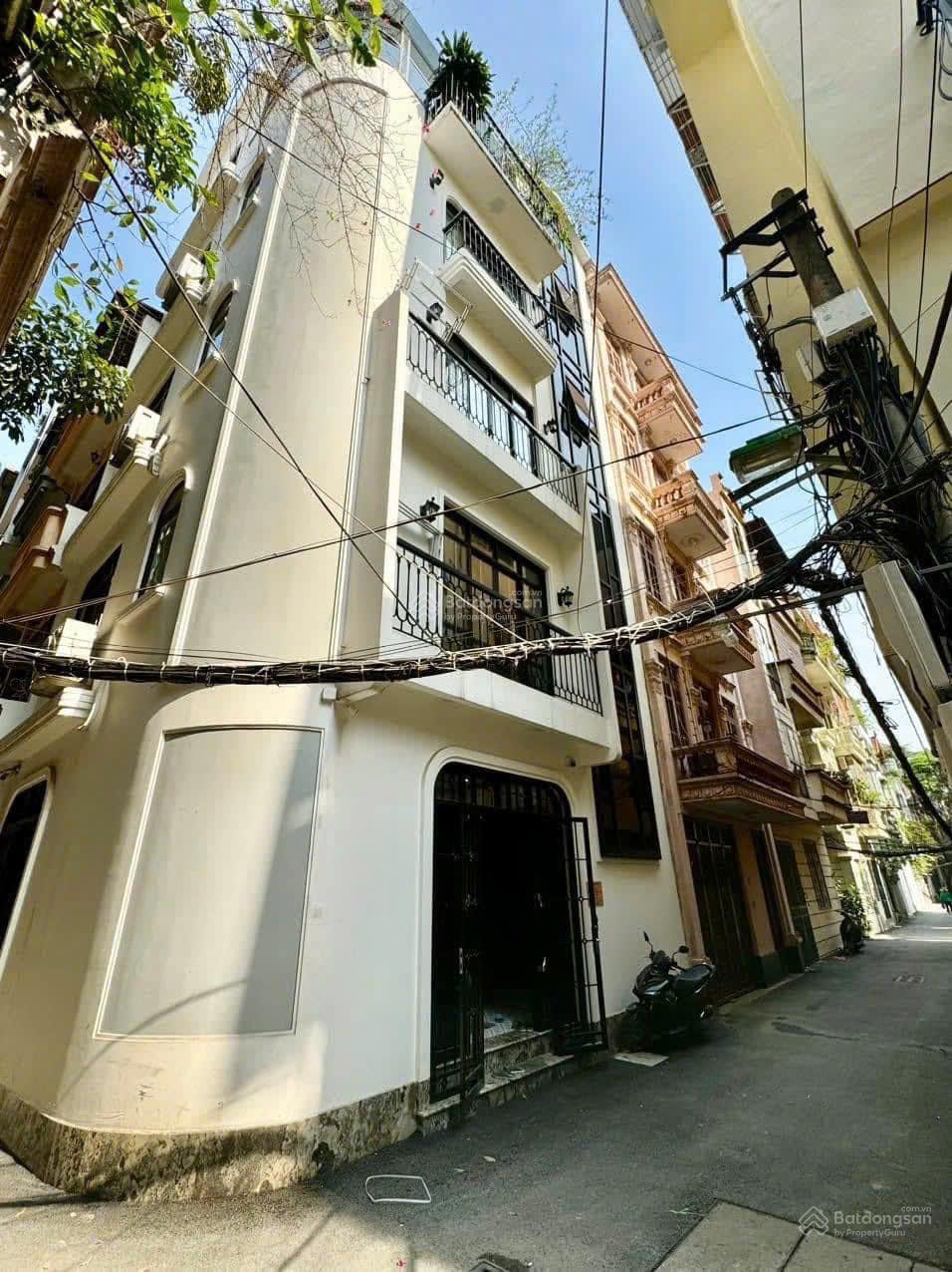 Cần bán gấp! Nhà Lạc Long Quân, Tây Hồ, lô góc, ô tô vào nhà, 60m2, MT 6.2m, 14 tỷ - Ảnh chính