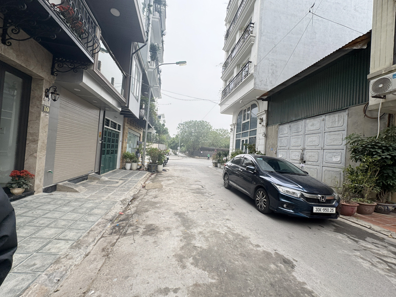 Cần bán 90m2 nhà 5 tầng khu TĐC Ngọc Thụy, Long Biên. Gần KĐT Khai Sơn Hill và Trường Quốc Tế Pháp - Ảnh 1