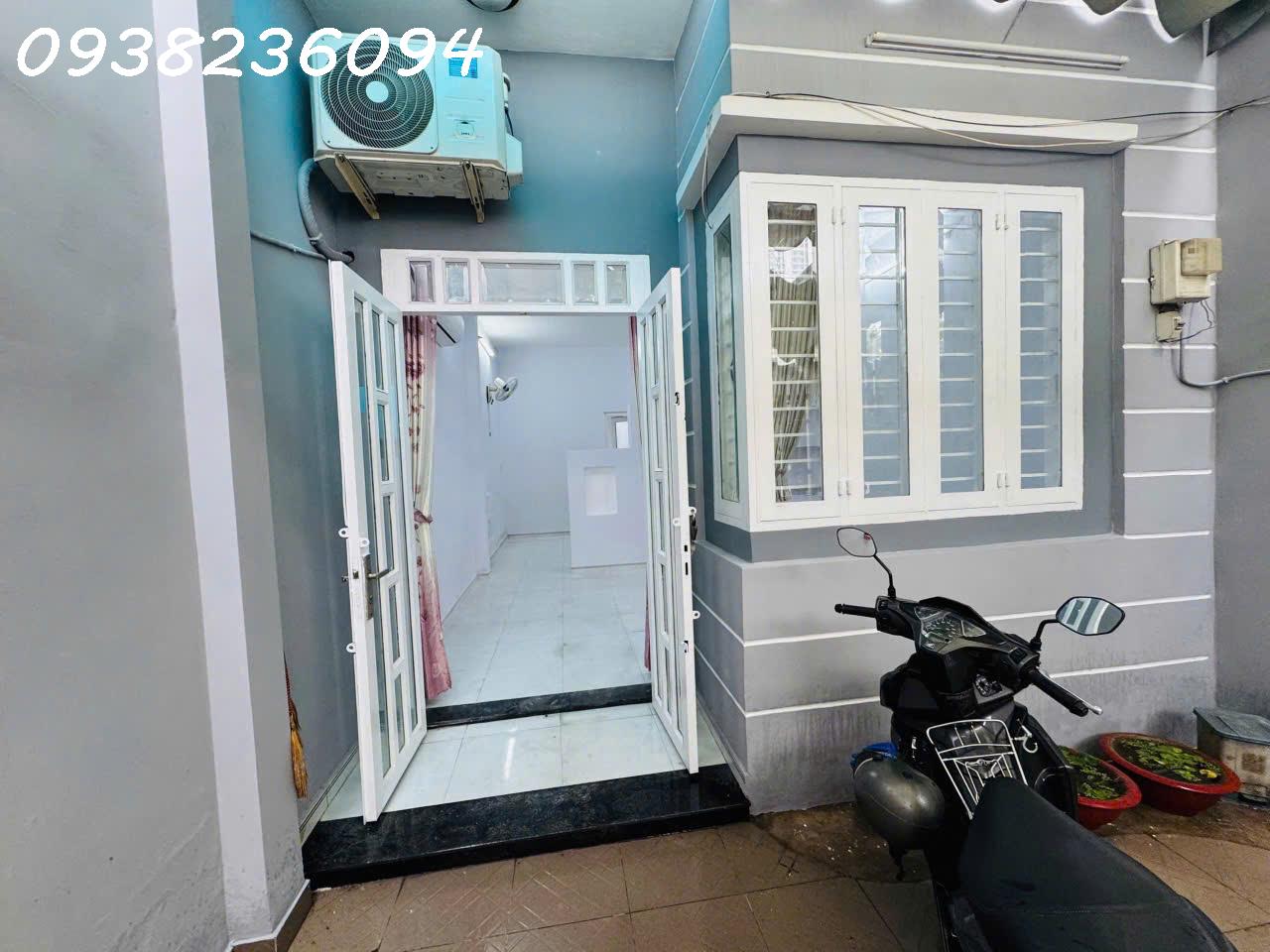 Nhà rộng đẹp 4.5x16, máy lạnh và nhiều nội thất, gần cao Đẳng Điện Lực - Ảnh 2