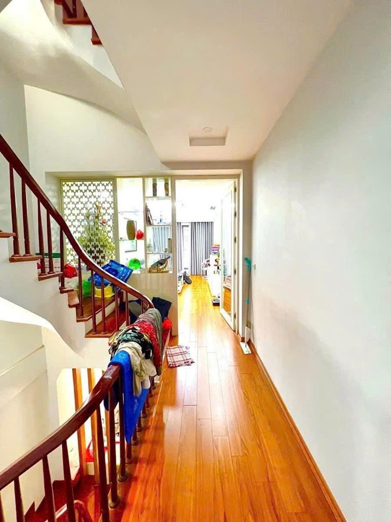 NHÀ ĐẸP 6 TẦNG NỘI THẤT TIỀN TỶ - Ô TÔ ĐỖ CỬA - HAI THOÁNG TRƯỚC SAU - HOÀNG QUỐC VIỆT - 60M2 - Ảnh 4