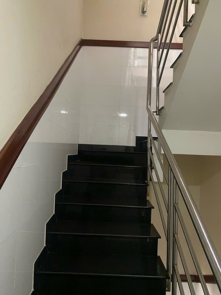 BÁN NHÀ 4 TẦNG ĐẸP – SÁT CÔNG VIÊN THOÁNG MÁT – QUẬN 8<br>Diện tích: 5x20m, giá 9.6 tỷ - Ảnh 1